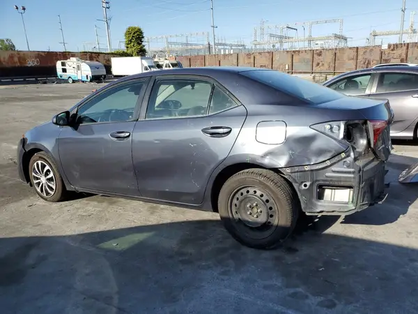 2T1BURHE4HC906218 2017 TOYOTA COROLLA - Image 2