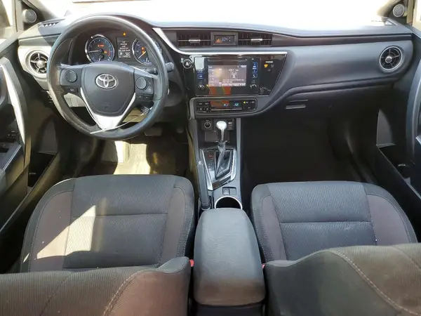 2T1BURHE4HC910804 2017 TOYOTA COROLLA - Image 8