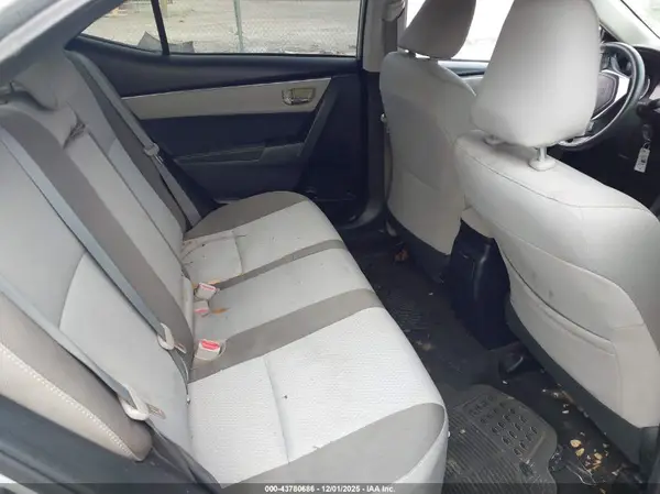 2T1BURHE4HC915405 2017 TOYOTA COROLLA - Image 8