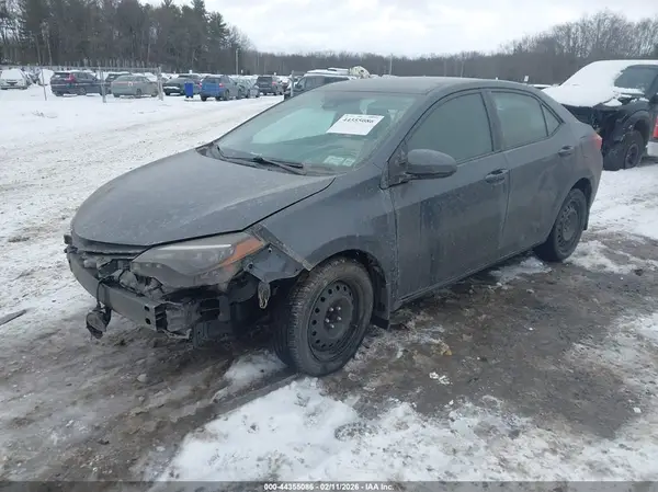 2T1BURHE4HC916747 2017 TOYOTA COROLLA - Image 2