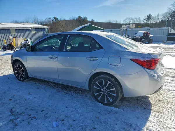 2T1BURHE4HC917588 2017 TOYOTA COROLLA - Image 2