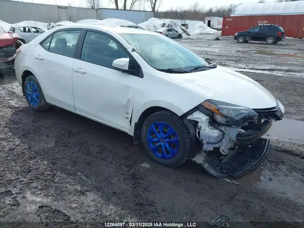 2T1BURHE4HC926825 2017 TOYOTA COROLLA - Image 1