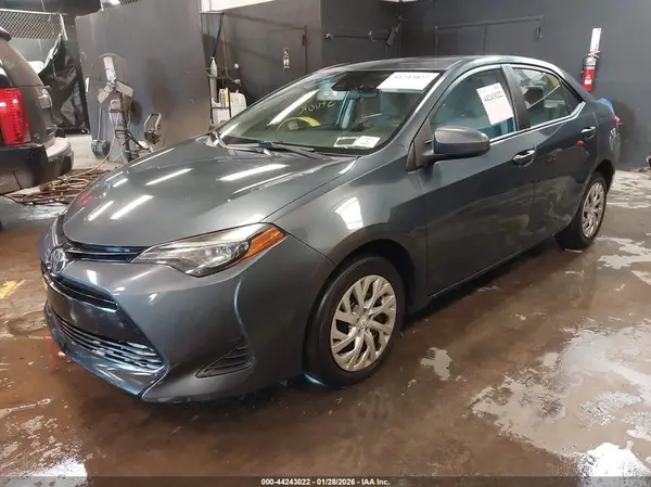 2T1BURHE4HC937999 2017 TOYOTA COROLLA - Image 2