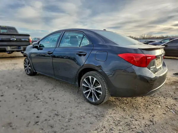 2T1BURHE4HC945584 2017 TOYOTA COROLLA - Image 2