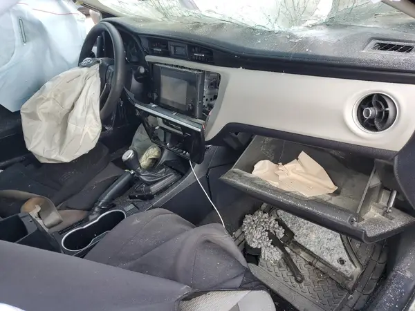 2T1BURHE4HC945651 2017 TOYOTA COROLLA - Image 8