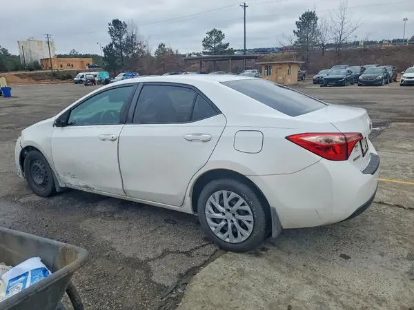 2T1BURHE4HC946881 2017 TOYOTA COROLLA - Image 2