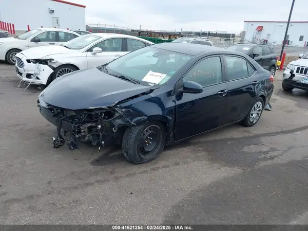 2T1BURHE4HC948405 2017 TOYOTA COROLLA - Image 2