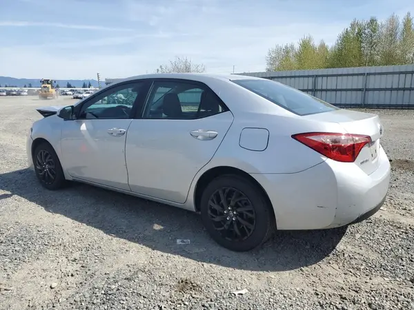 2T1BURHE4HC948906 2017 TOYOTA COROLLA - Image 2