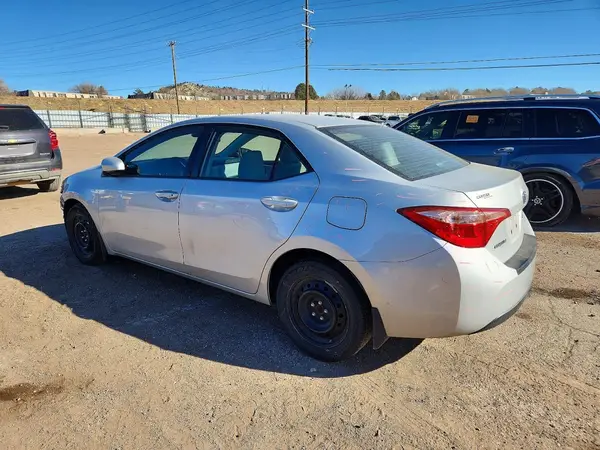 2T1BURHE4HC952762 2017 TOYOTA COROLLA - Image 2