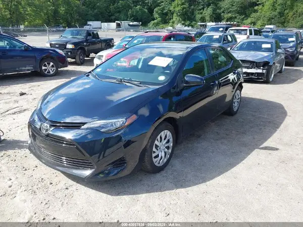 2T1BURHE4HC954415 2017 TOYOTA COROLLA - Image 2