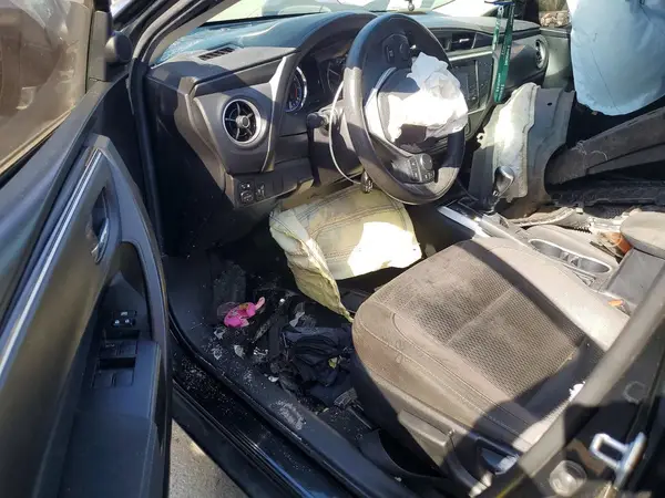 2T1BURHE4JC003878 2018 TOYOTA COROLLA - Image 8