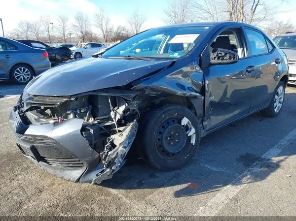 2T1BURHE4JC005291 2018 TOYOTA COROLLA - Image 2