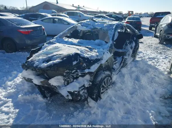 2T1BURHE4JC005839 2018 TOYOTA COROLLA - Image 2
