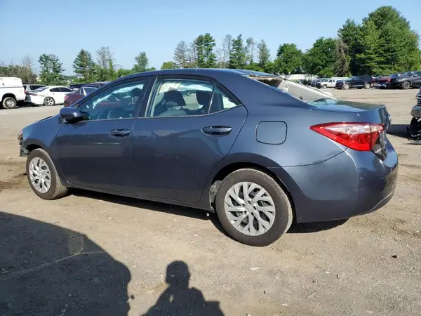 2T1BURHE4JC006182 2018 TOYOTA COROLLA - Image 2