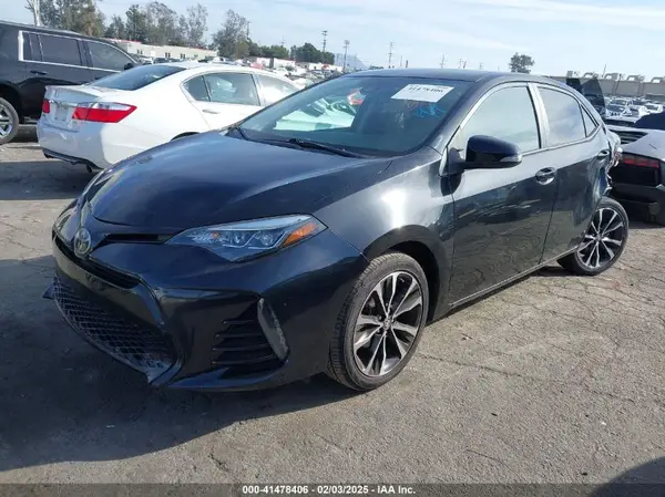 2T1BURHE4JC006358 2018 TOYOTA COROLLA - Image 2