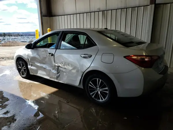 2T1BURHE4JC007574 2018 TOYOTA COROLLA - Image 2