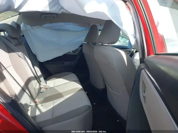 2T1BURHE4JC008207 2018 TOYOTA COROLLA - Image 8