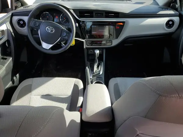 2T1BURHE4JC009261 2018 TOYOTA COROLLA - Image 8