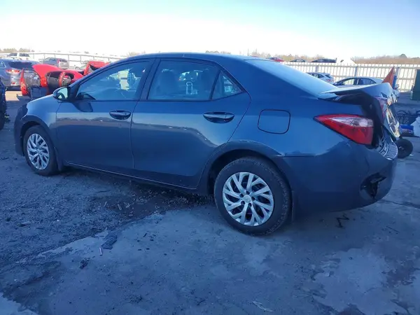 2T1BURHE4JC009387 2018 TOYOTA COROLLA - Image 2