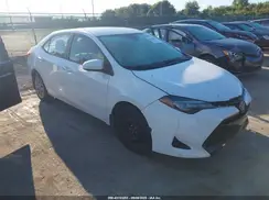 2T1BURHE4JC010443 2018 TOYOTA COROLLA
