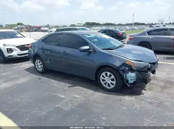 2T1BURHE4JC011303 2018 TOYOTA COROLLA