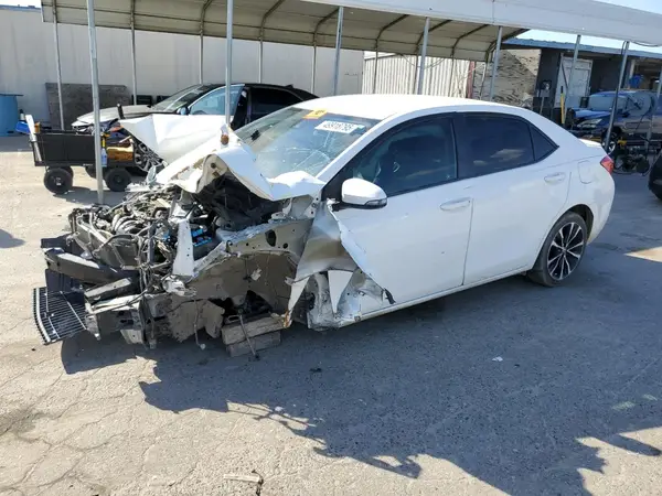 2T1BURHE4JC016078 2018 TOYOTA COROLLA - Image 1