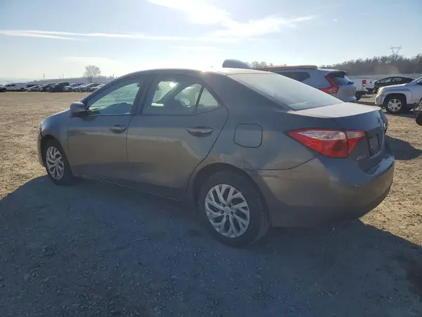 2T1BURHE4JC016081 2018 TOYOTA COROLLA - Image 2