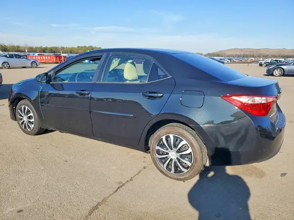 2T1BURHE4JC016985 2018 TOYOTA COROLLA - Image 2