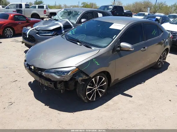 2T1BURHE4JC018431 2018 TOYOTA COROLLA - Image 2