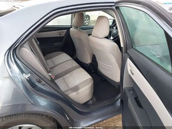 2T1BURHE4JC020762 2018 TOYOTA COROLLA - Image 8