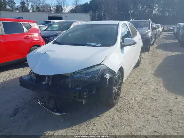 2T1BURHE4JC020776 2018 TOYOTA COROLLA - Image 2