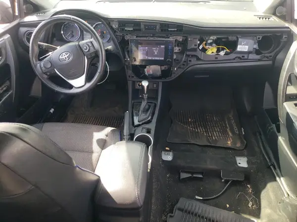 2T1BURHE4JC021880 2018 TOYOTA COROLLA - Image 8