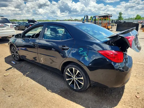 2T1BURHE4JC023189 2018 TOYOTA COROLLA - Image 2