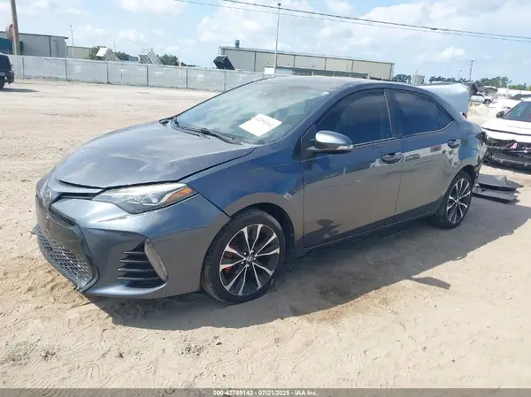 2T1BURHE4JC023600 2018 TOYOTA COROLLA - Image 2