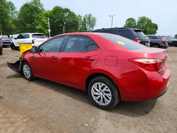 2T1BURHE4JC024004 2018 TOYOTA COROLLA - Image 2