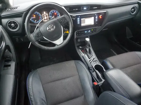 2T1BURHE4JC026111 2018 TOYOTA COROLLA - Image 8