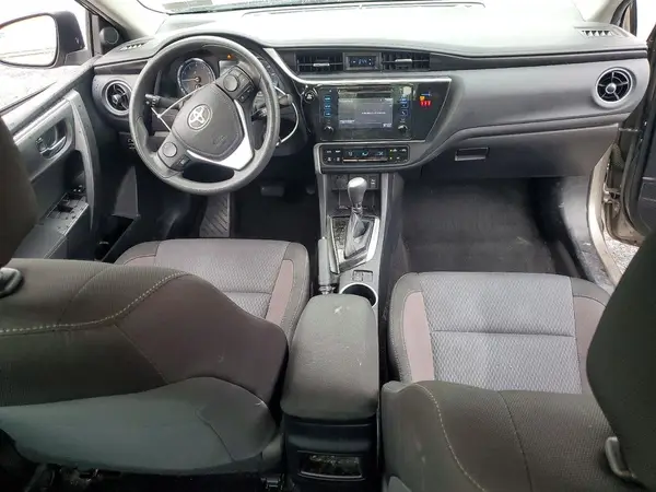2T1BURHE4JC026156 2018 TOYOTA COROLLA - Image 8