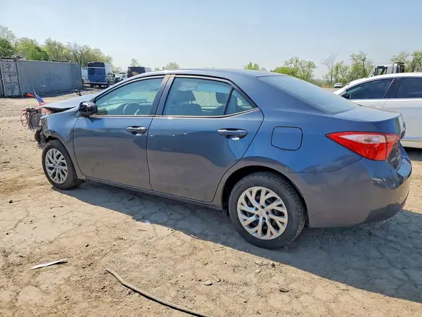 2T1BURHE4JC027906 2018 TOYOTA COROLLA - Image 2