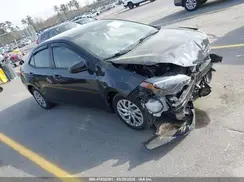 2T1BURHE4JC028988 2018 TOYOTA COROLLA