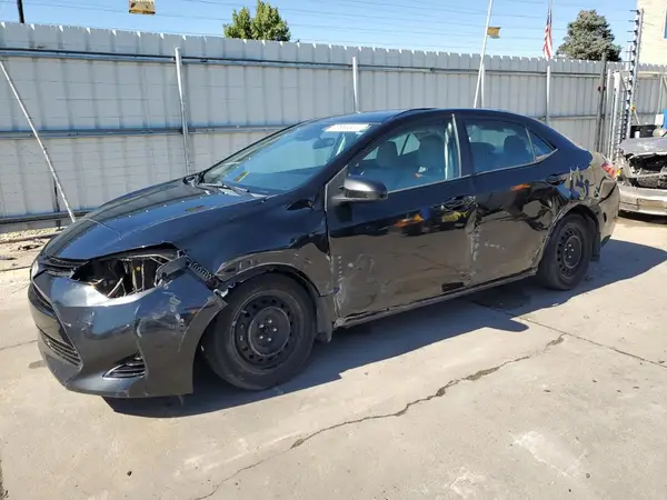2T1BURHE4JC030014 2018 TOYOTA COROLLA - Image 1