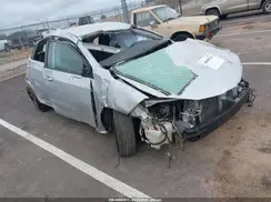 2T1BURHE4JC031583 2018 TOYOTA COROLLA