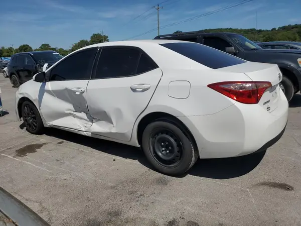 2T1BURHE4JC032393 2018 TOYOTA COROLLA - Image 2