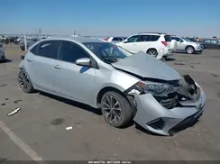 2T1BURHE4JC032703 2018 TOYOTA COROLLA