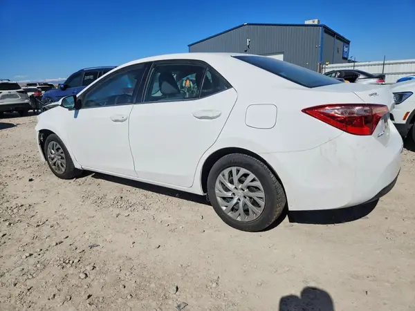 2T1BURHE4JC036279 2018 TOYOTA COROLLA - Image 2