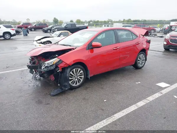 2T1BURHE4JC040865 2018 TOYOTA COROLLA - Image 2