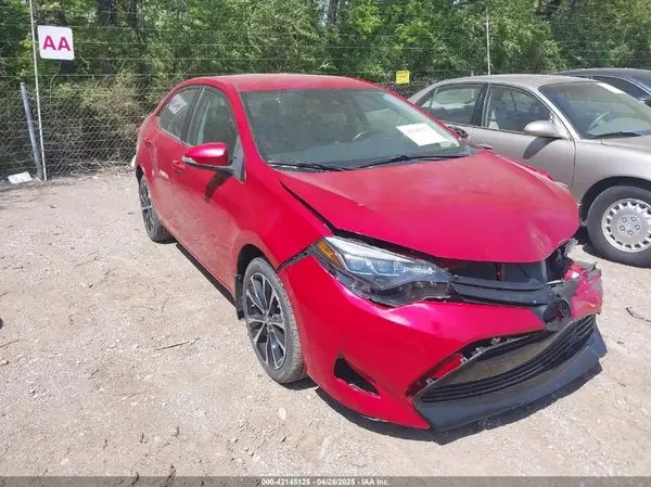 2T1BURHE4JC042504 2018 TOYOTA COROLLA - Image 1