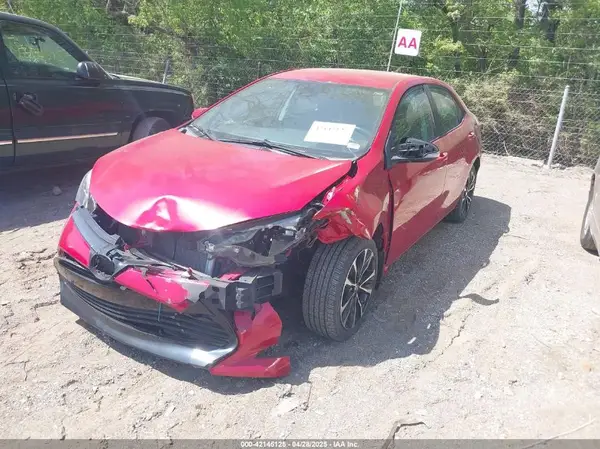 2T1BURHE4JC042504 2018 TOYOTA COROLLA - Image 2