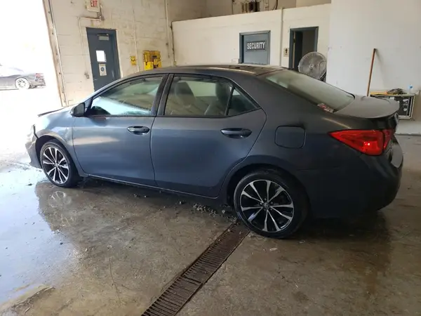 2T1BURHE4JC044480 2018 TOYOTA COROLLA - Image 2