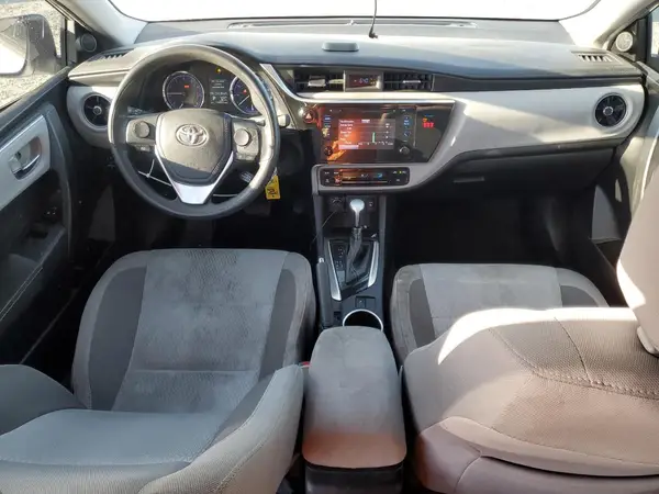 2T1BURHE4JC045628 2018 TOYOTA COROLLA - Image 8