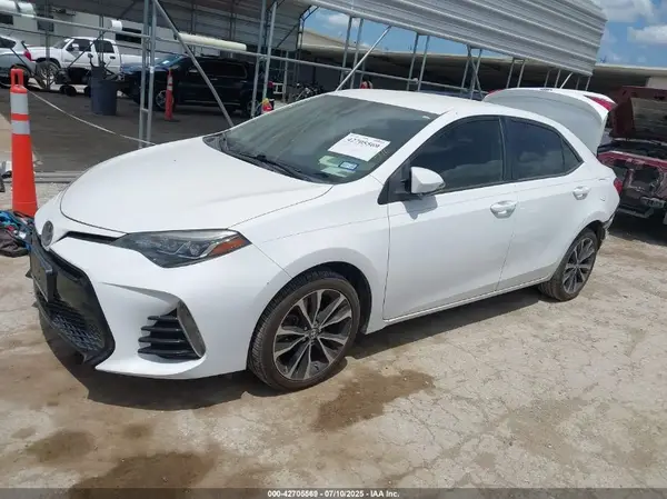 2T1BURHE4JC045631 2018 TOYOTA COROLLA - Image 2